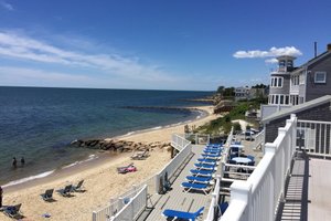 Image of the Colony Beach Motel in Massachusetts