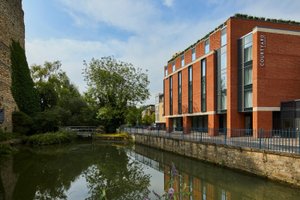 Image of the Courtyard by Marriott Oxford City Centre in England