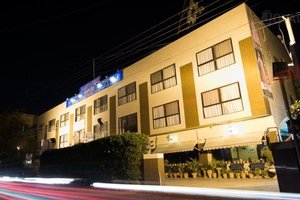 Image of the Hilltop Hotel in Pakistan