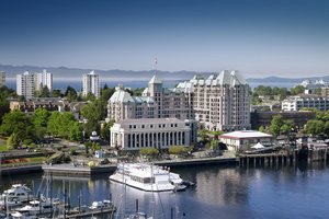 Image of the Hotel Grand Pacific in Canada