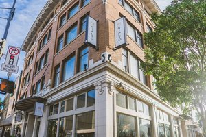 Image of the Hotel Rialto in Canada