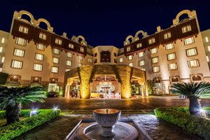 Image of the Islamabad Serena Hotel in Pakistan