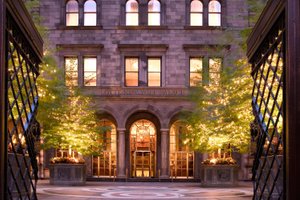 Image of the Lotte New York Palace in New
