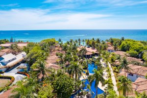 Image of the Mayan Princess Beach & Dive Resort in Honduras