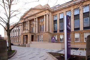 Image of the Premier Inn Coventry City Centre - Earlsdon Park Hotel in England