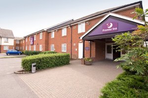 Image of the Premier Inn Swindon North Hotel in England